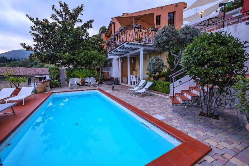 Bed and Breakfast Casa Rossa Monreale Exterior foto